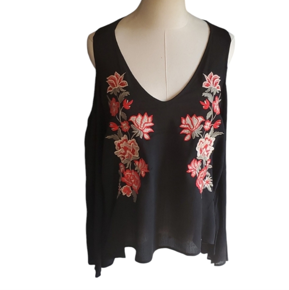 BY Together women's black embroidery top size M - Picture 1 of 15